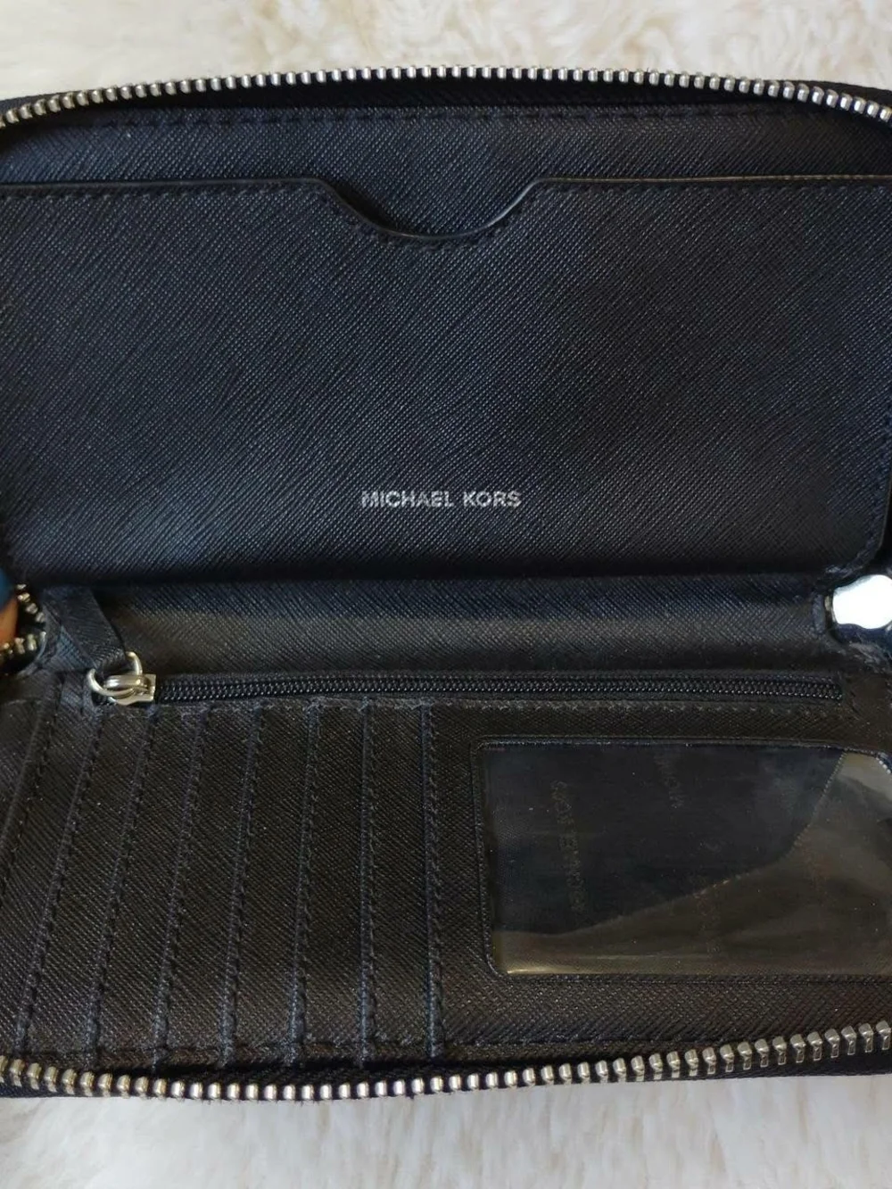 🖤 MICHAEL KORS JET SET SMARTPHONE WRISTLET 🖤